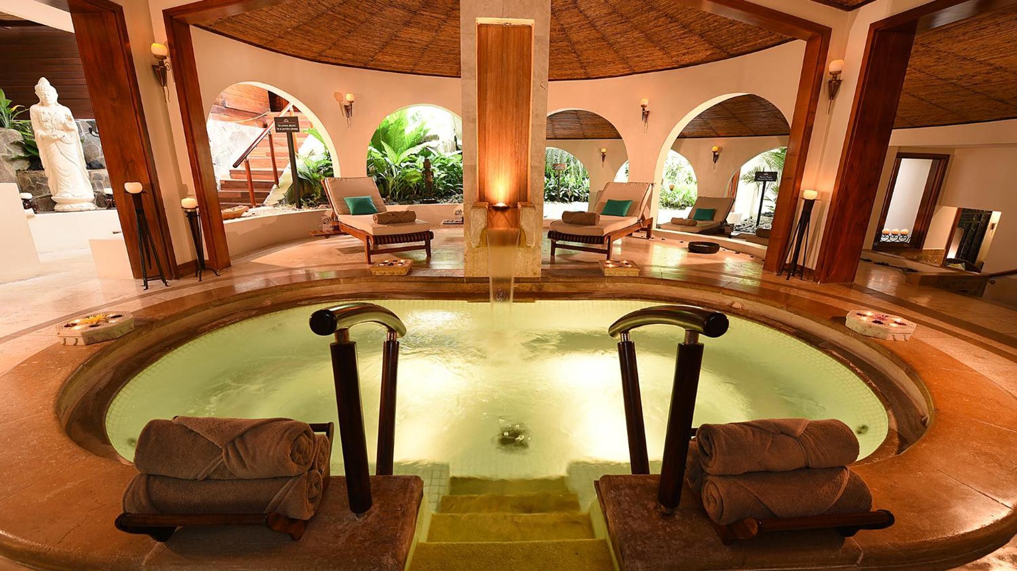 Resort Tabacon Thermal & Spa