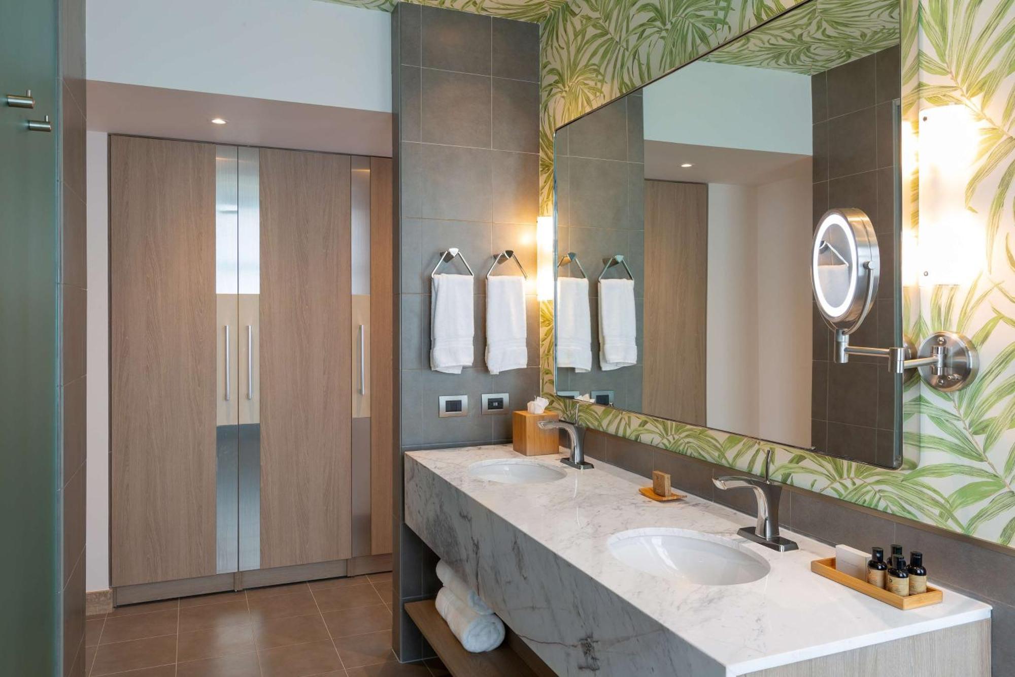 Gran Costa Rica, Curio Collection By Hilton