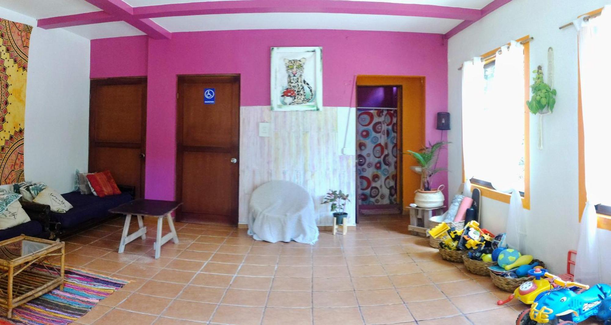 Cool Vibes Hostel Dominical