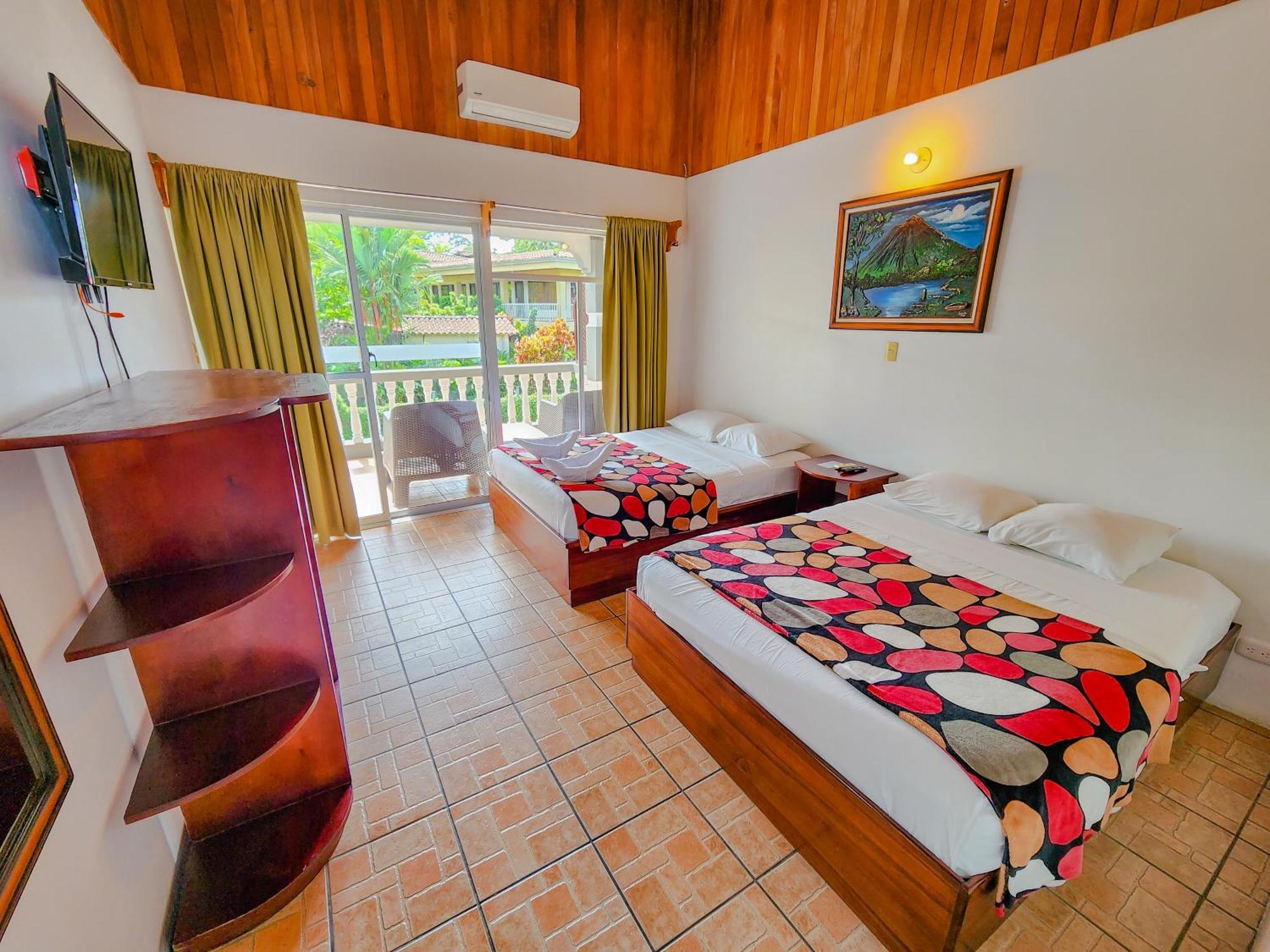 Sierra Arenal 3*