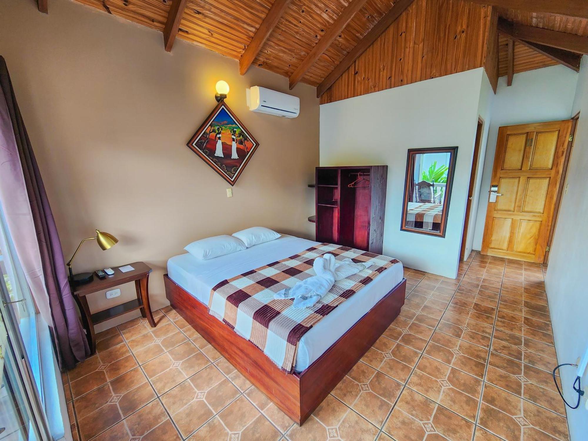 Hotel Sierra Arenal 3*