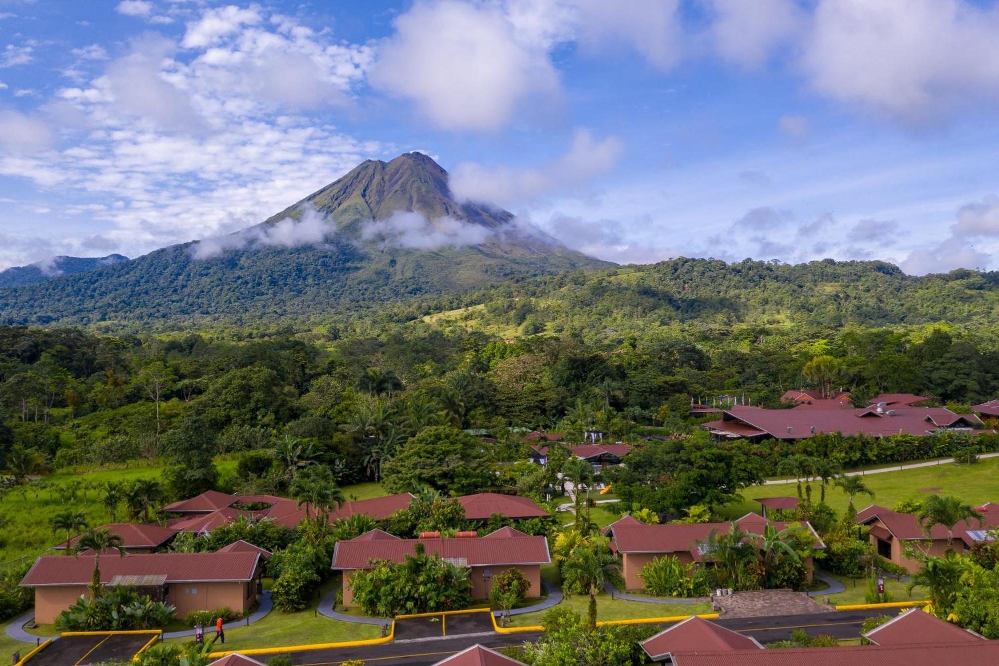 Hotel Arenal Springs &