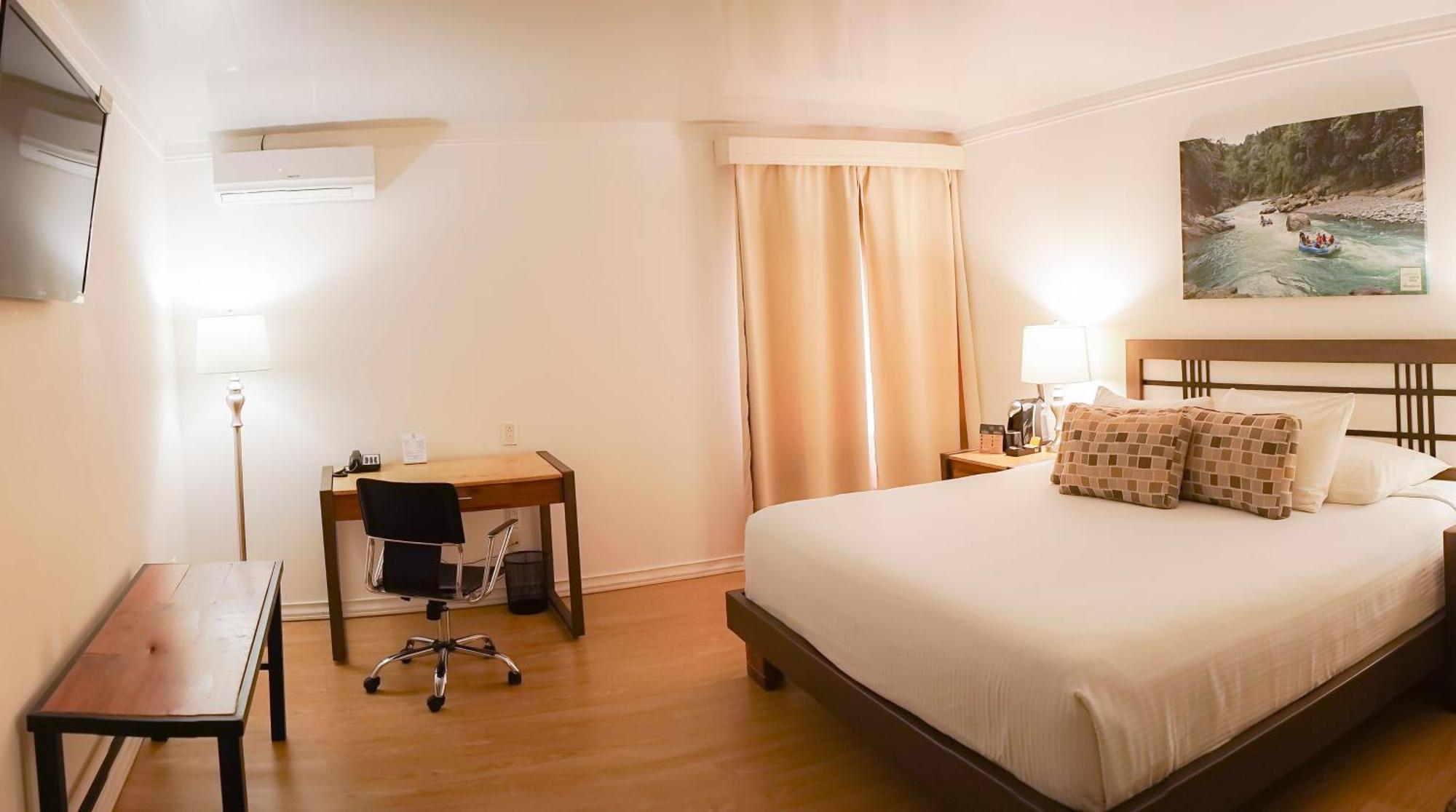 Zima Hotel