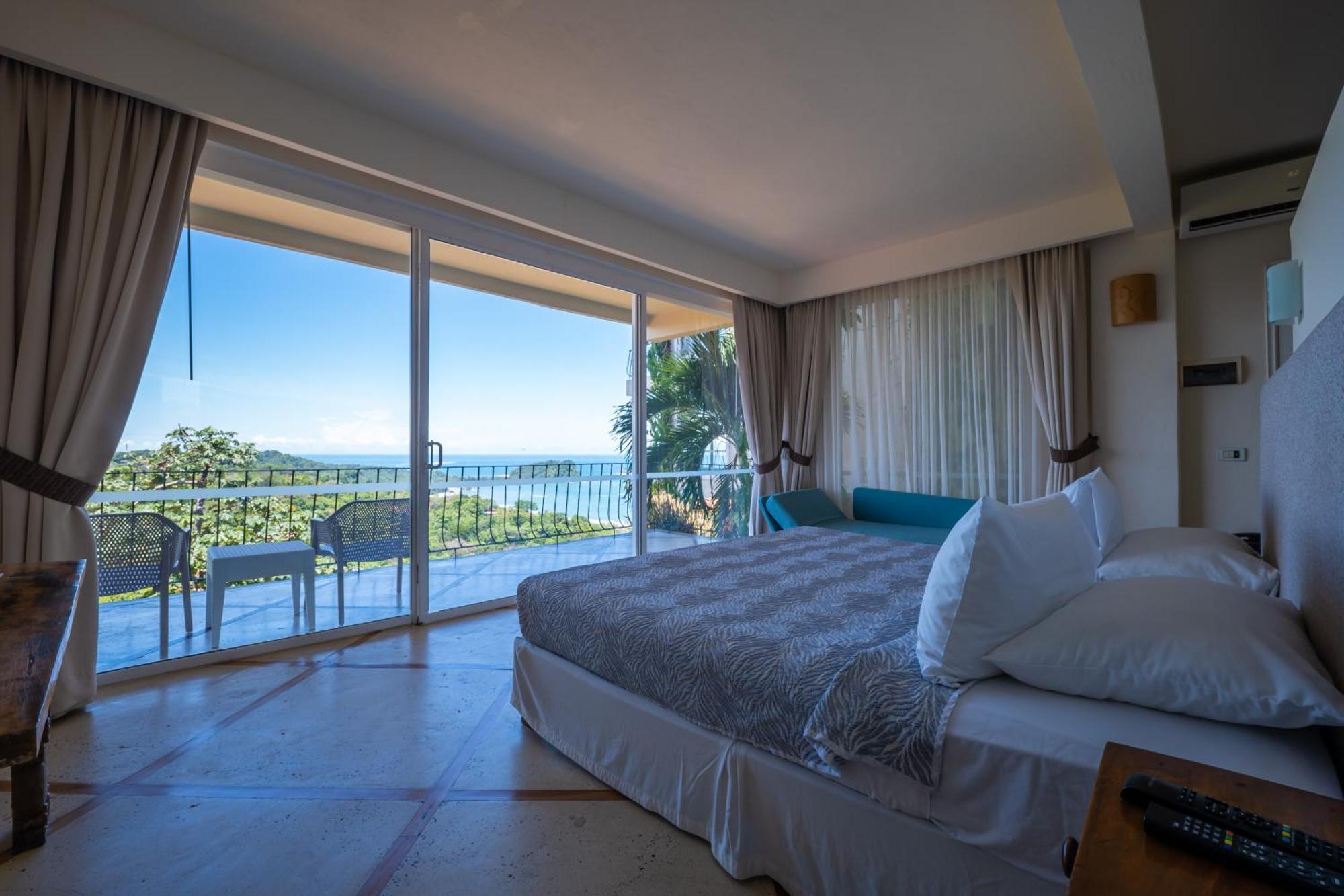 La Mariposa Hotel 4*