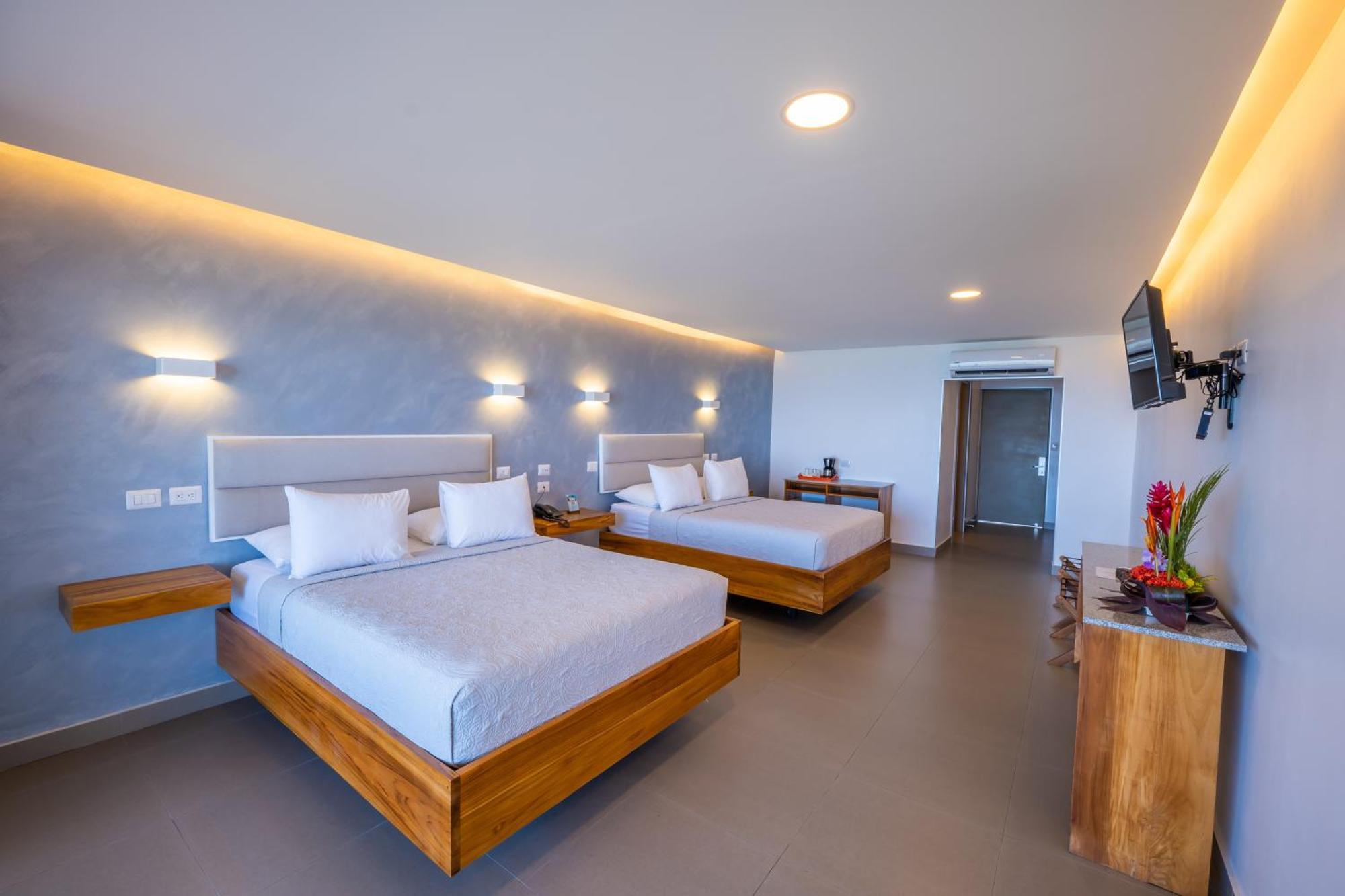 La Mariposa Hotel