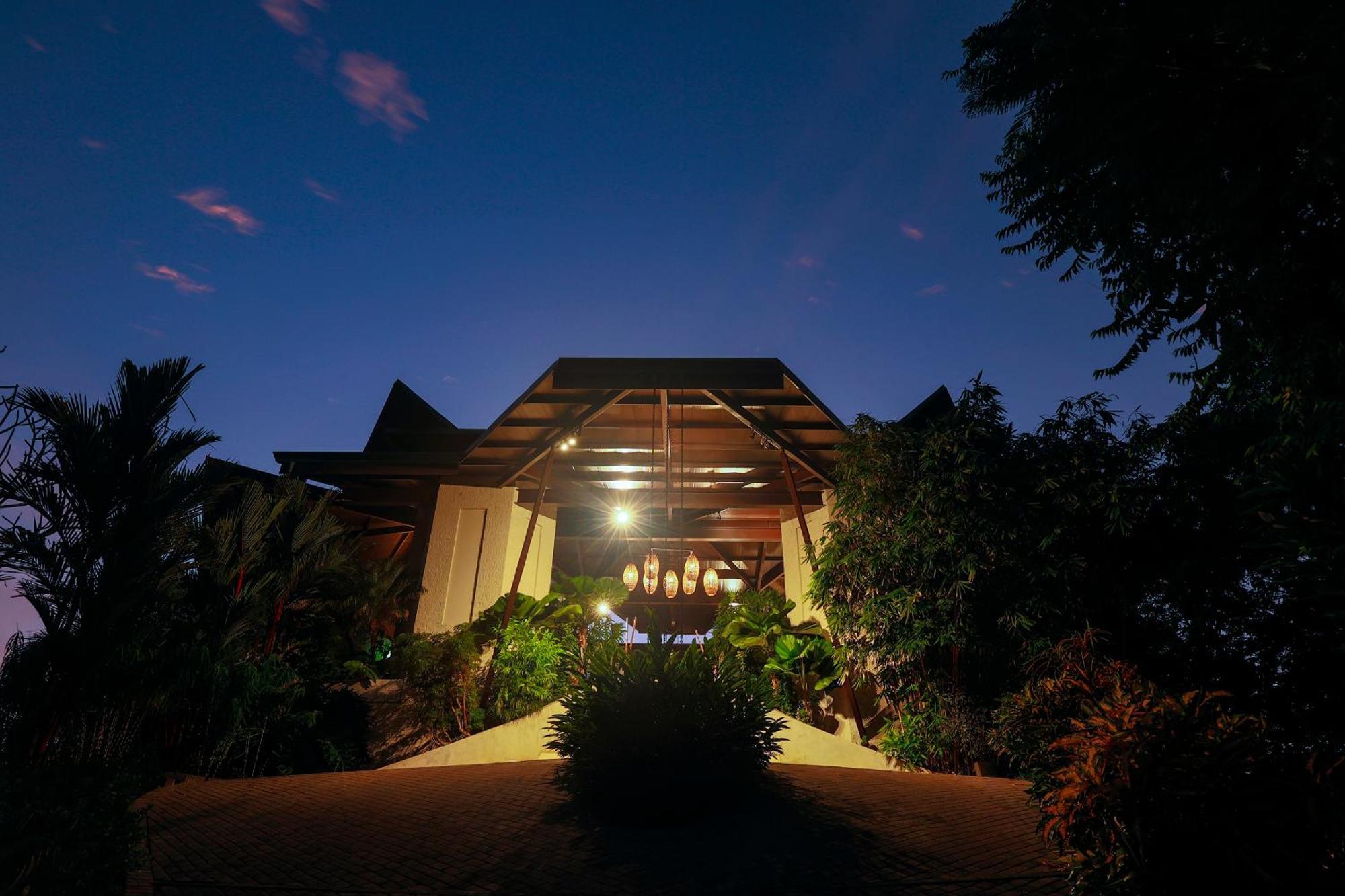 Three Sixty - Adults Only Hotel