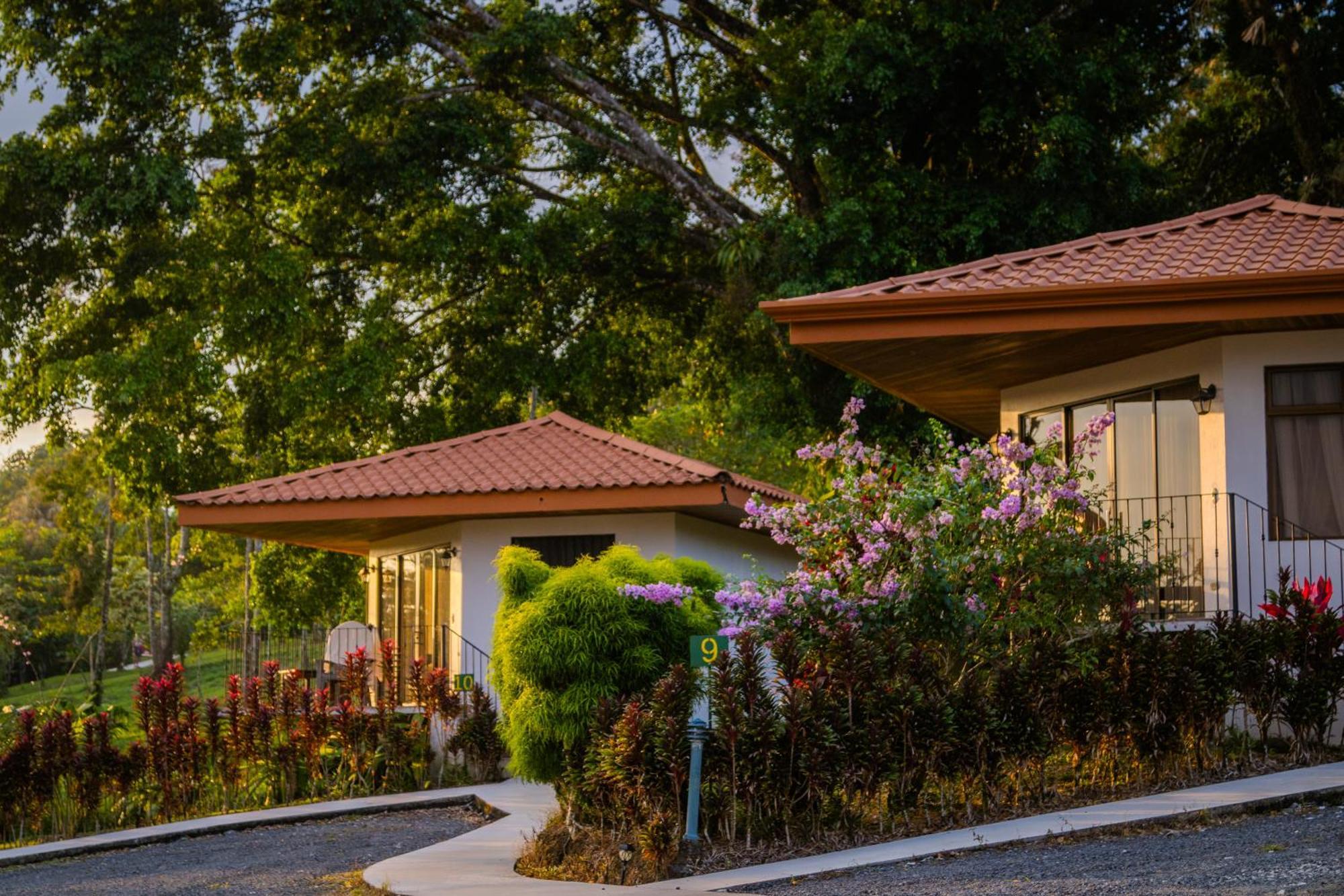 Hotel Miradas Arenal & Hotsprings 3*