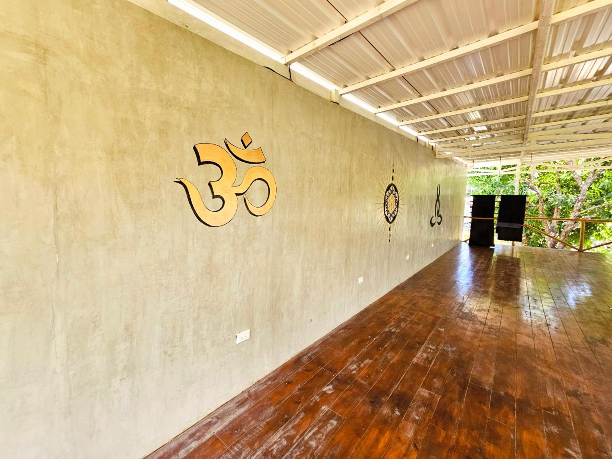 Lodge Don Jon's Surf And Yoga *