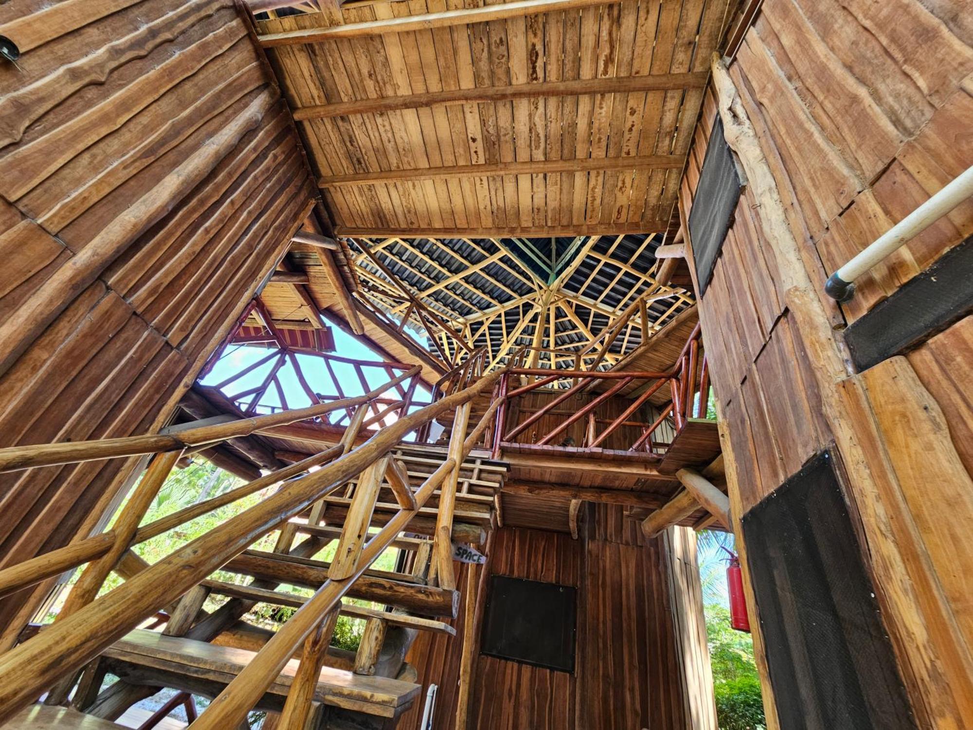 Lodge Don Jon's Surf And Yoga *