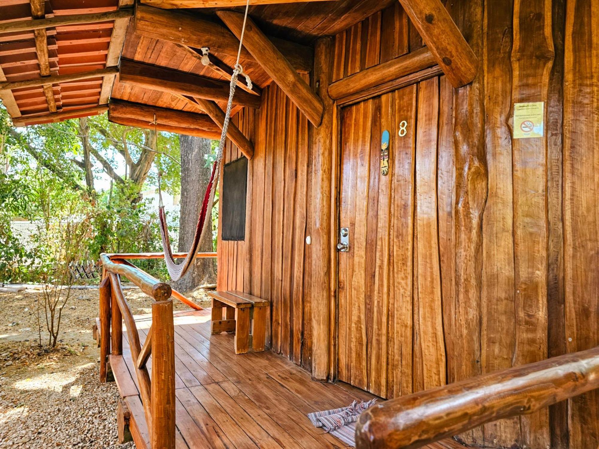 Lodge Don Jon's Surf And Yoga