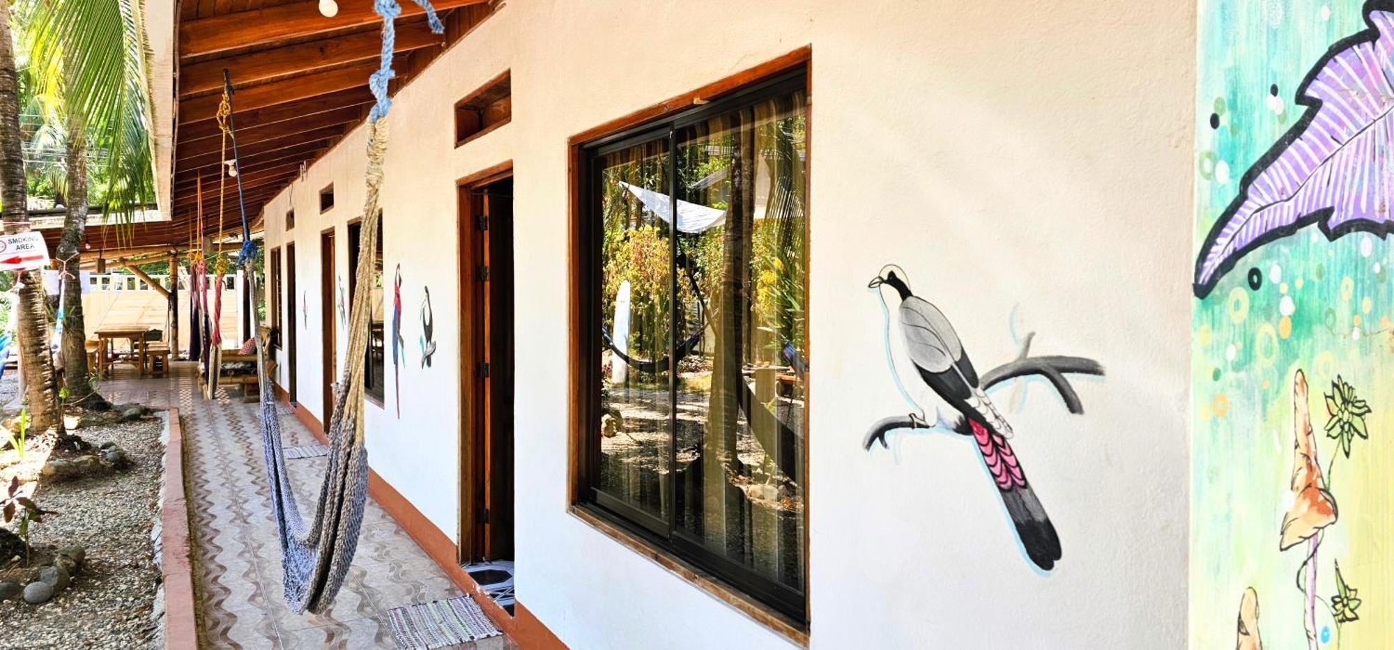 Lodge Don Jon's Surf And Yoga