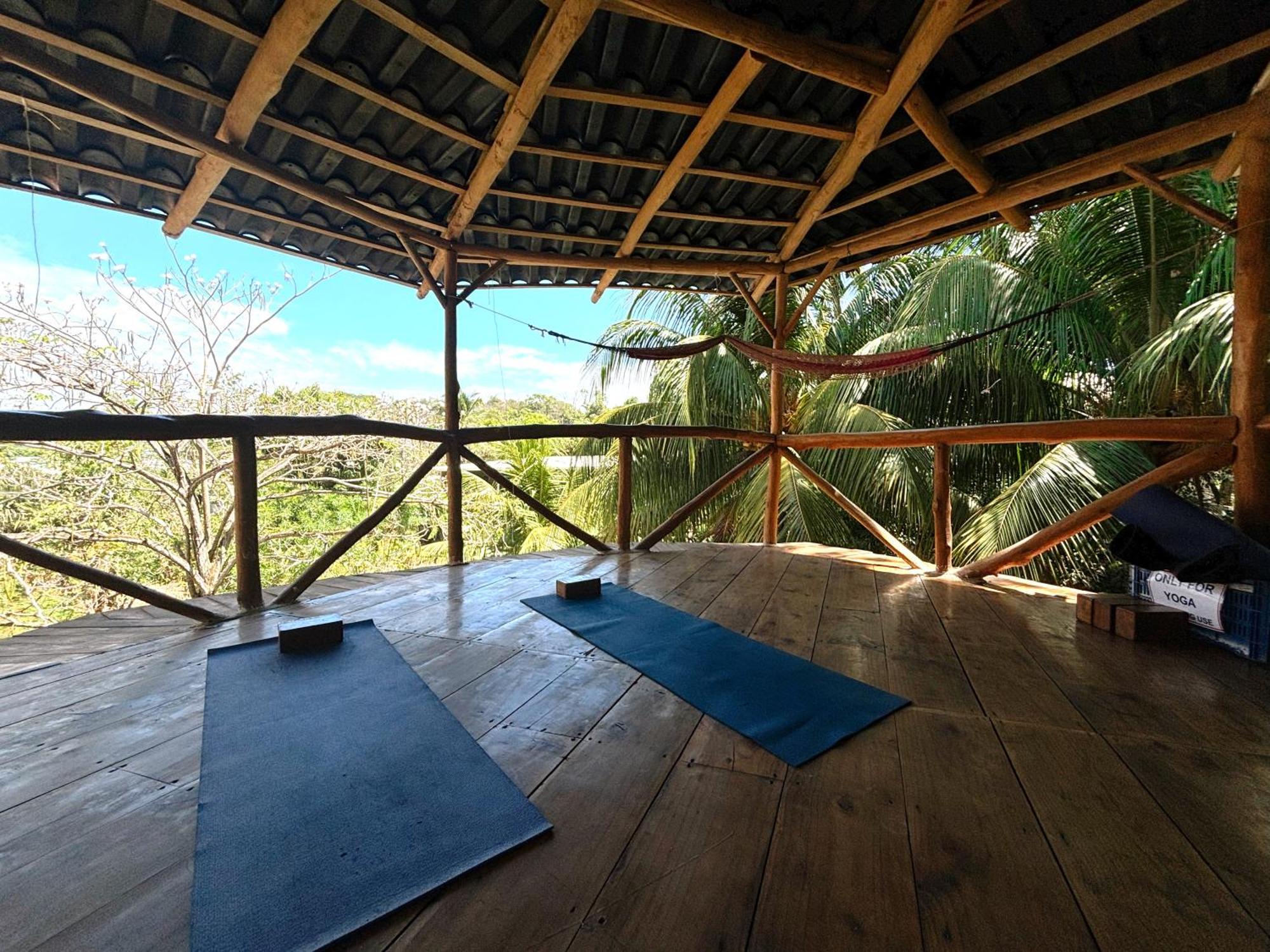 Don Jon's Surf And Yoga Playa Santa Teresa (Puntarenas)