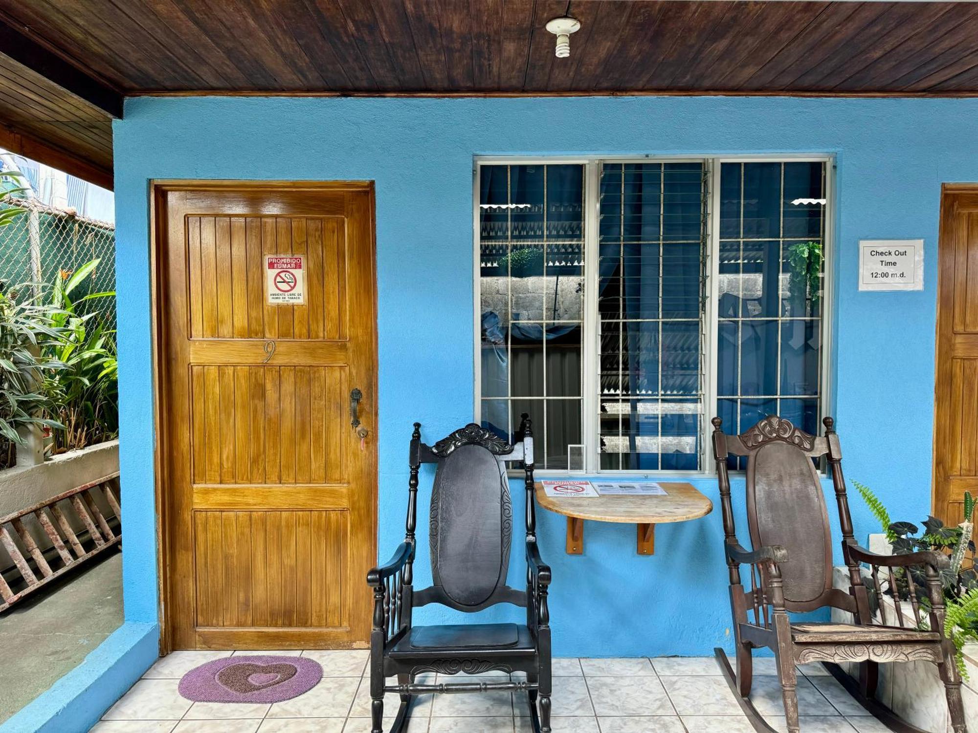 Cabinas Palmas Del Sol * La Fortuna
