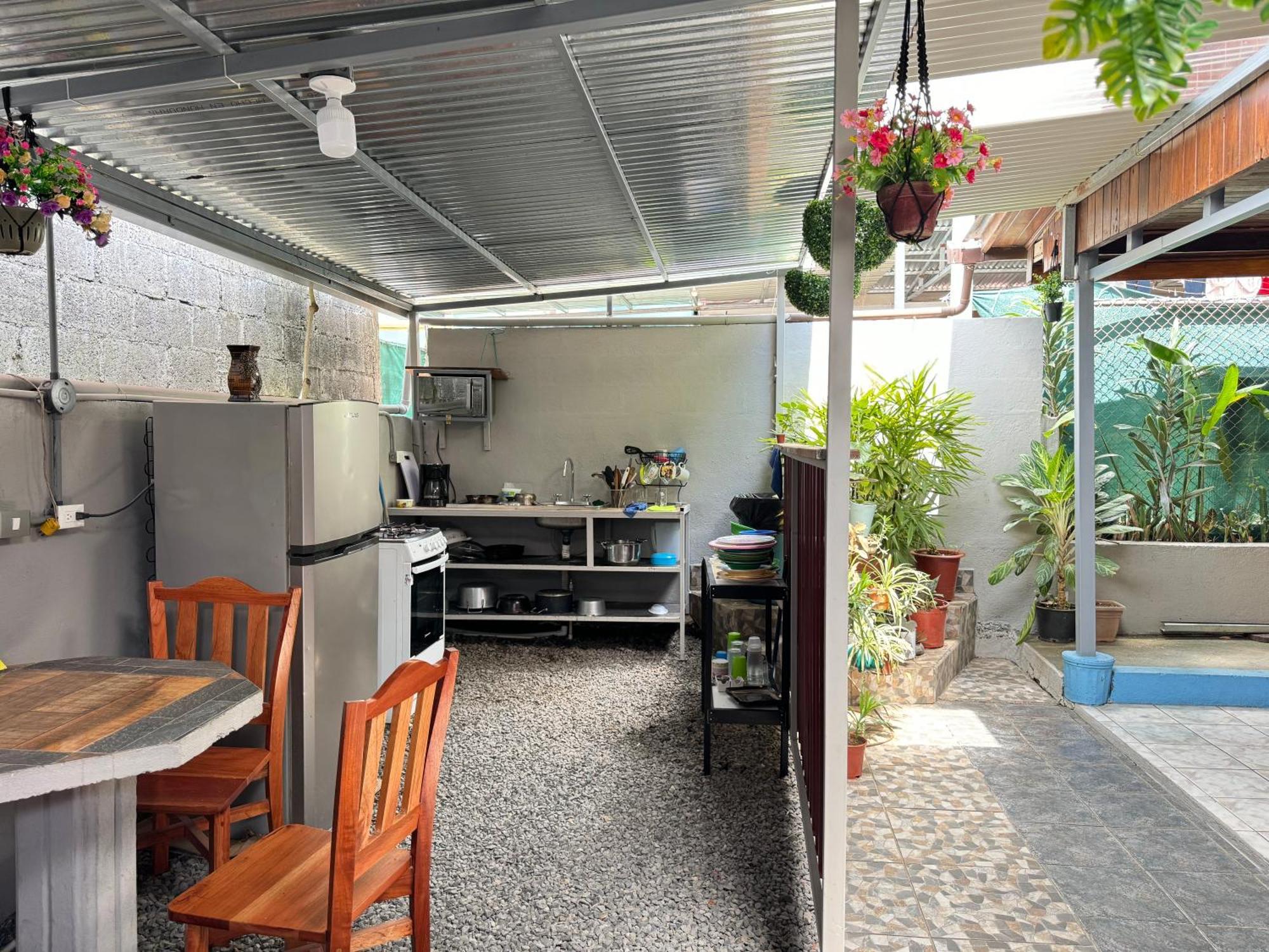 Bed & Breakfast Cabinas Palmas Del Sol *