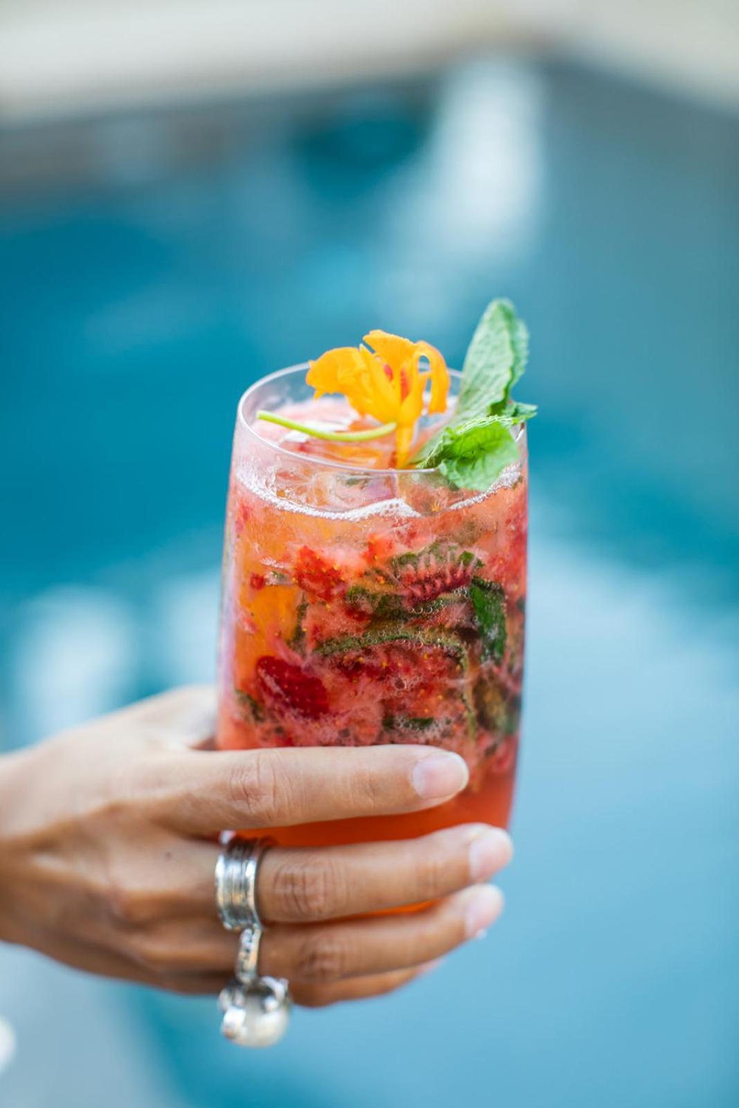 Mother Earth Luxury Boutique Hotel, Restaurant & (adults Only) * Tamarindo