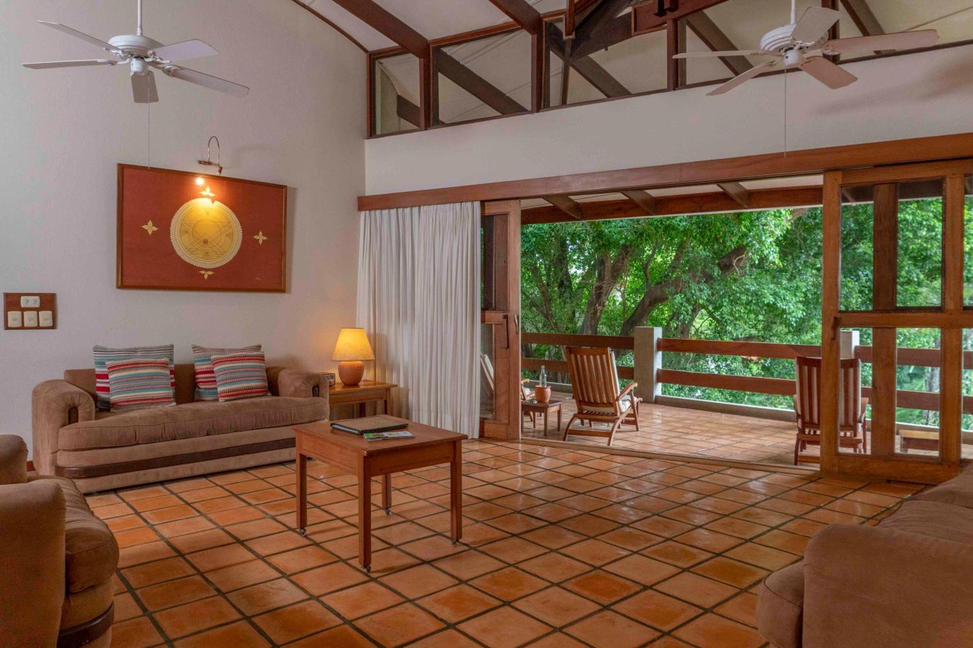 Hotel Capitan Suizo Beachfront Boutique