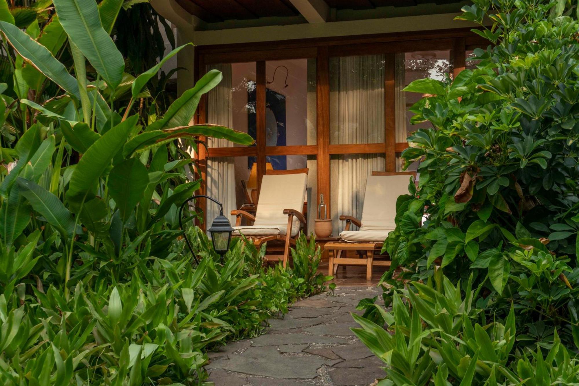 Capitan Suizo Beachfront Boutique Hotel 4*
