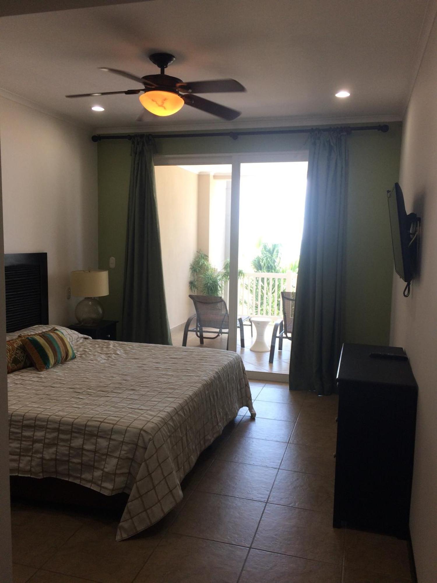 Aparthotel The Palms Ocean Club 4*