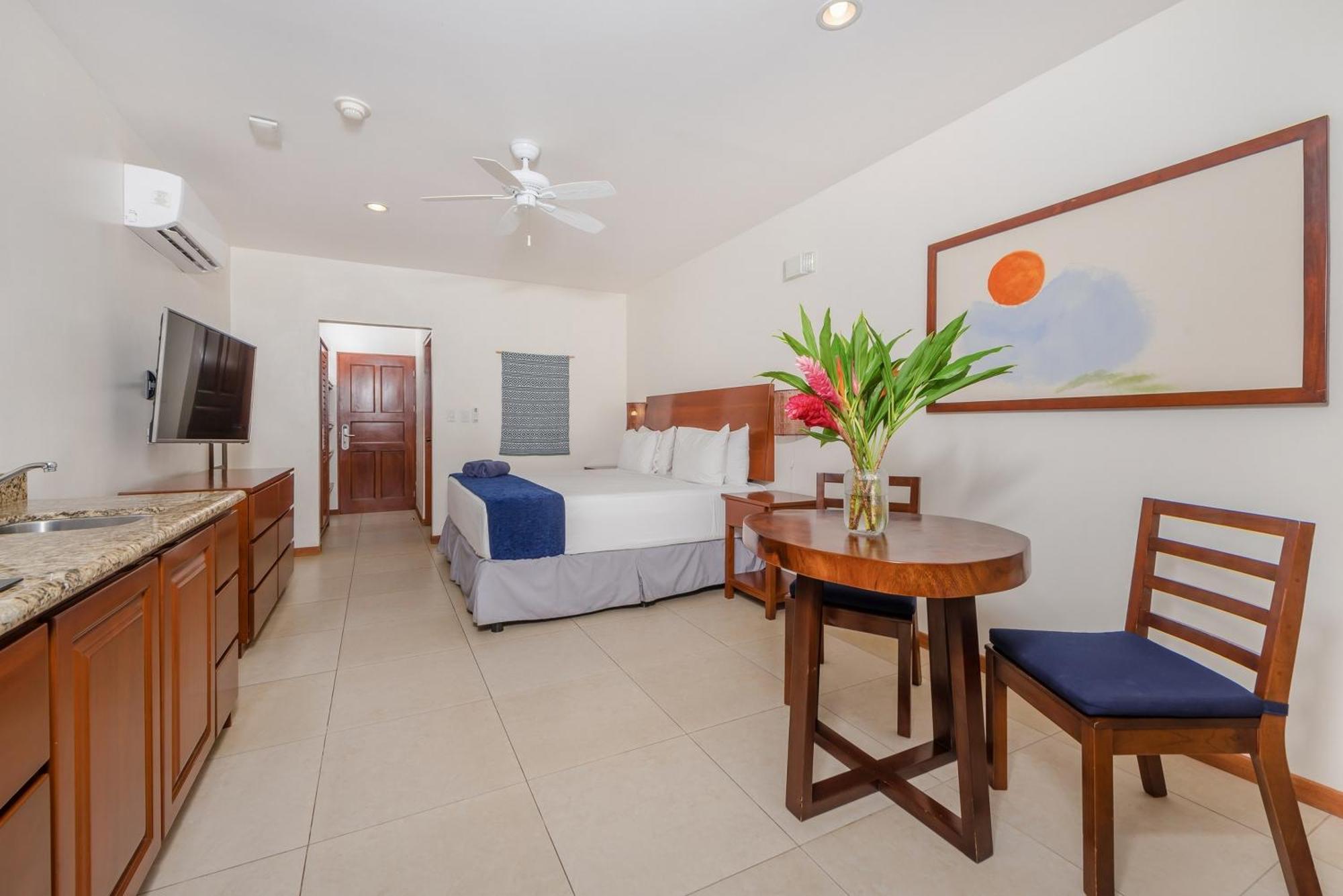 Hotel The Coast Beachfront Tamarindo
