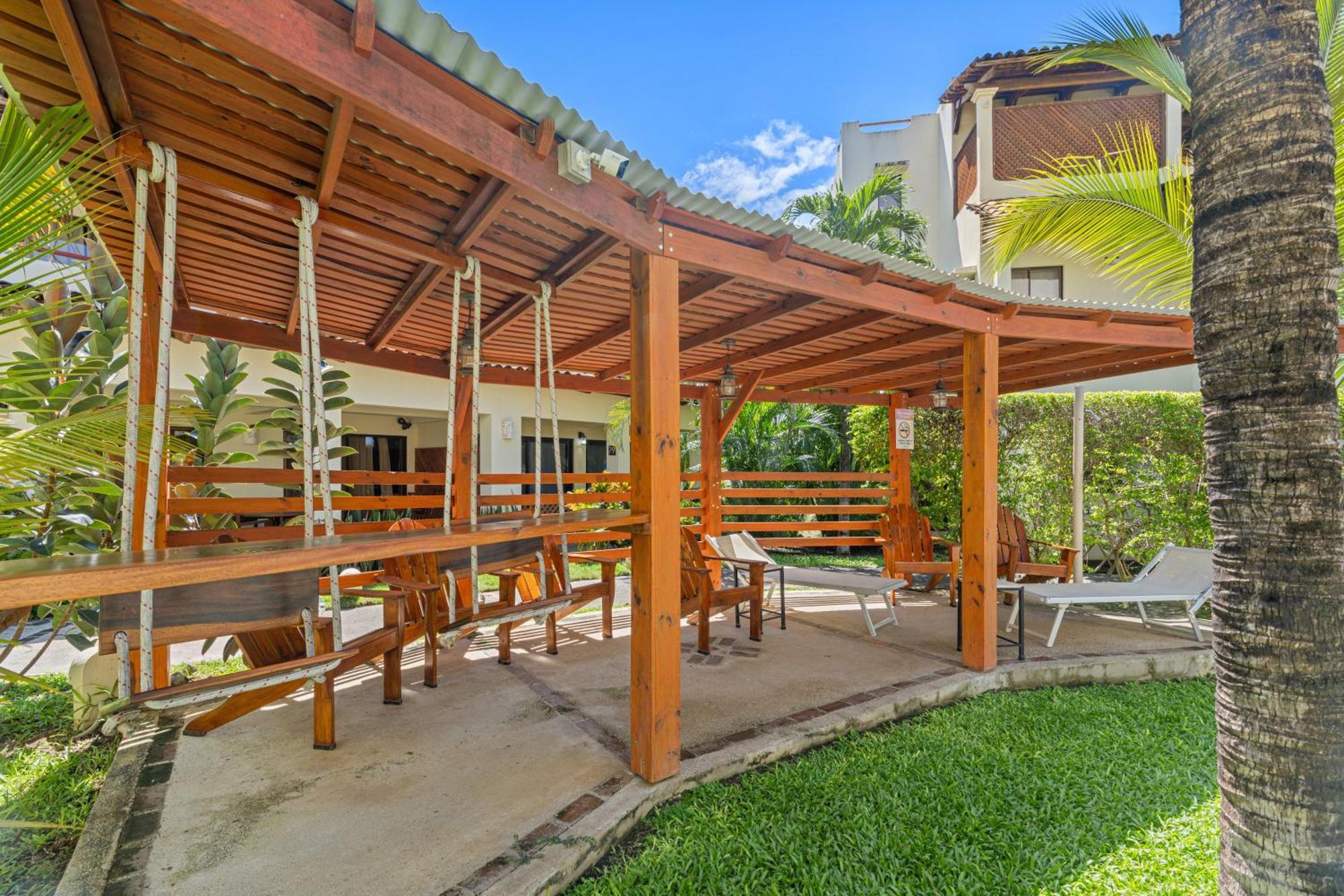 Aparthotel Tropical Gardens And Coco