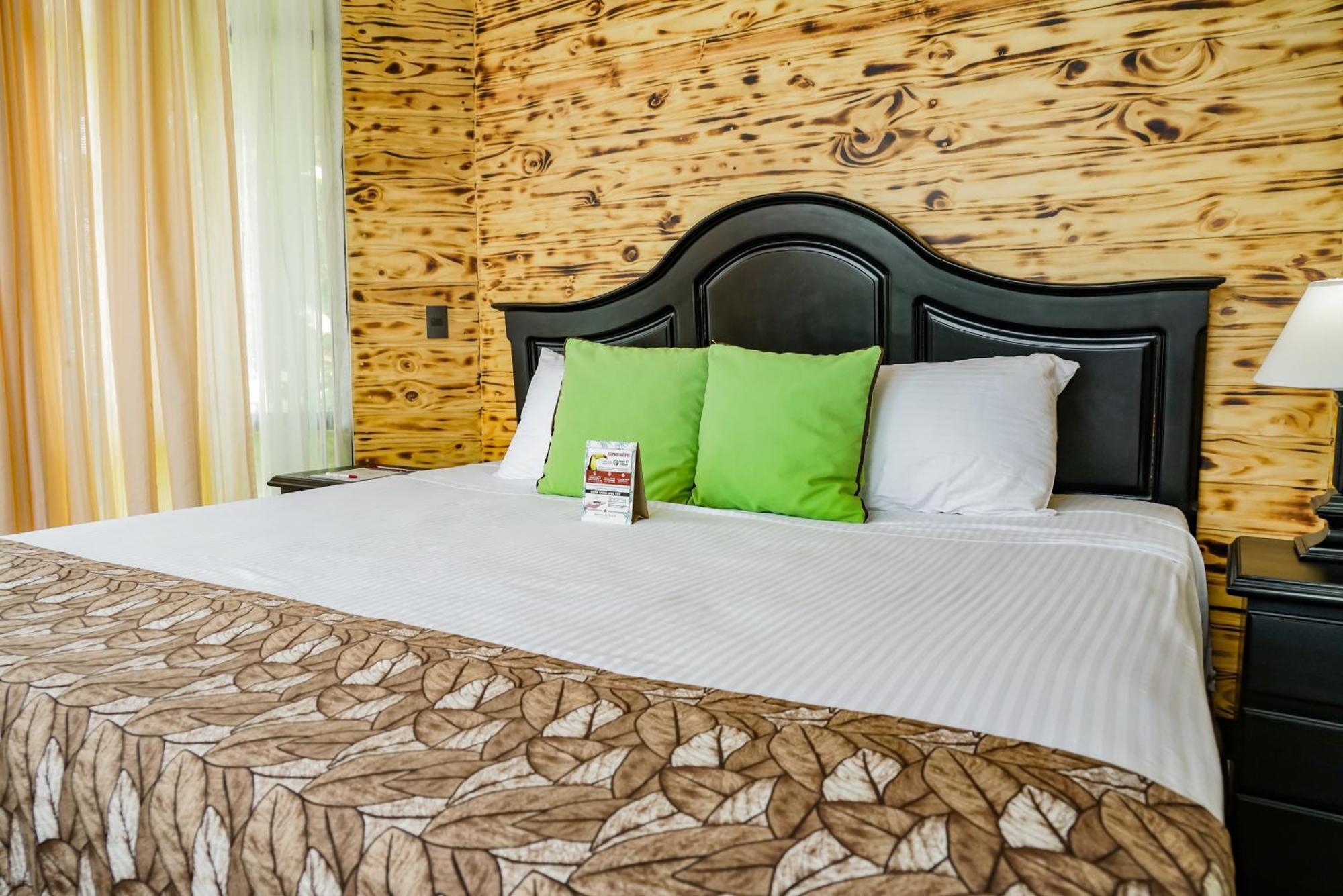 Montana De Fuego All Inclusive Hotel 4*