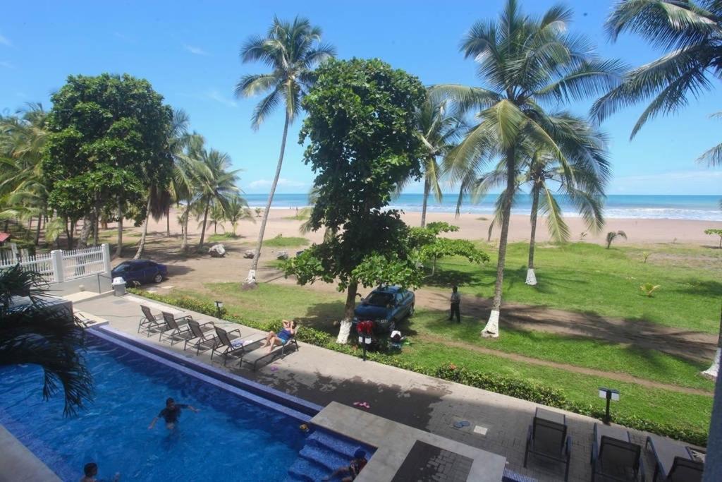 The Palms Ocean Club Aparthotel