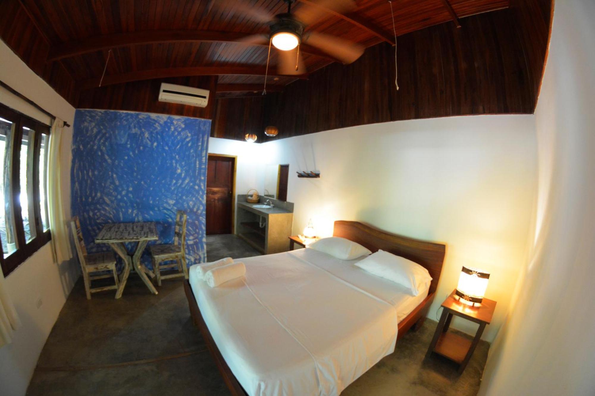 Indigo Yoga Surf Hotel