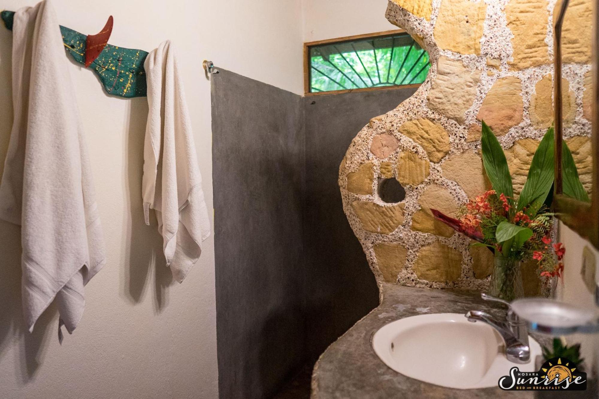 Sunrise Bed & Breakfast 2*