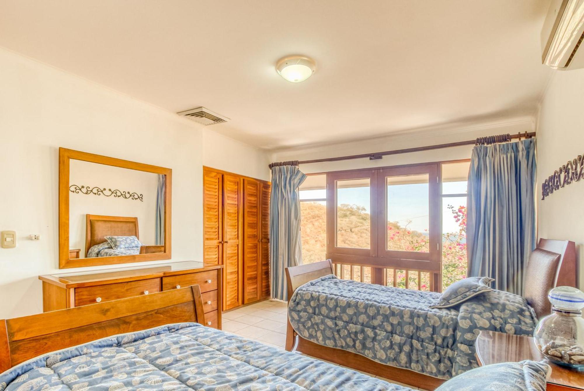 Bahia Pez Vela Villa *