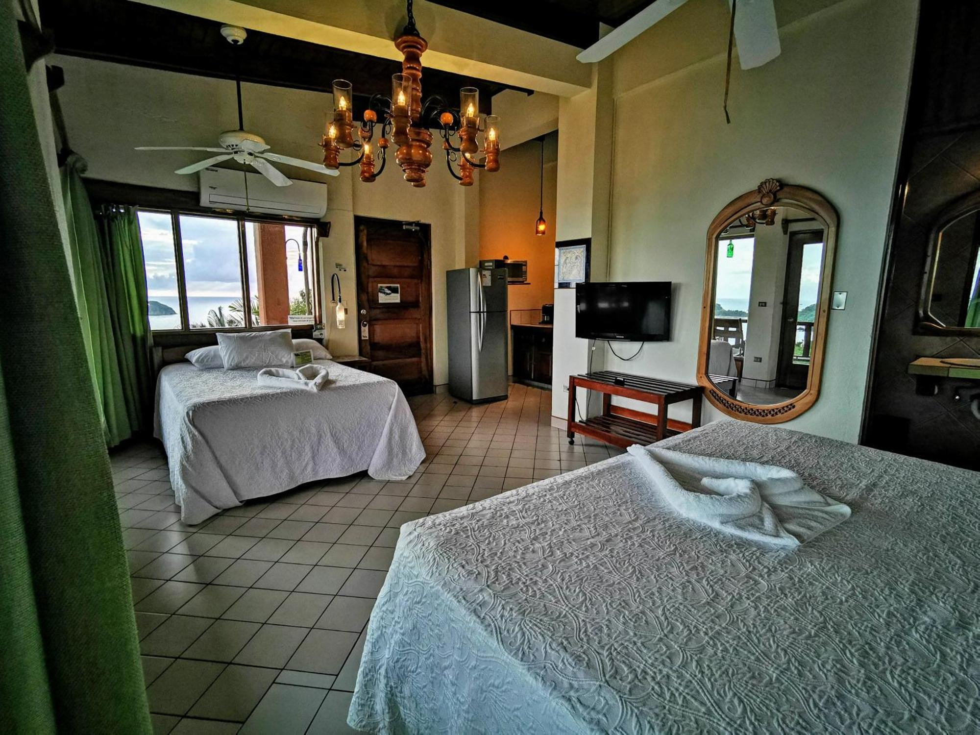 Costa 4*