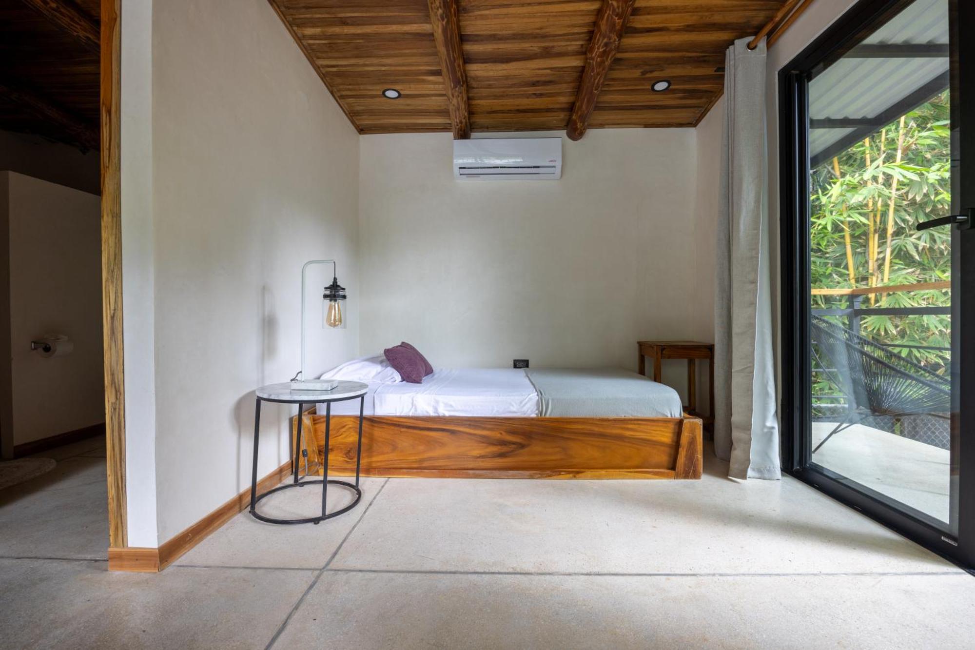 Believe Surf & Yoga Santa Teresa Hotel