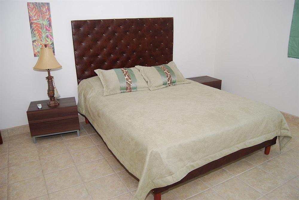 Hostel La Hacienda & Food *