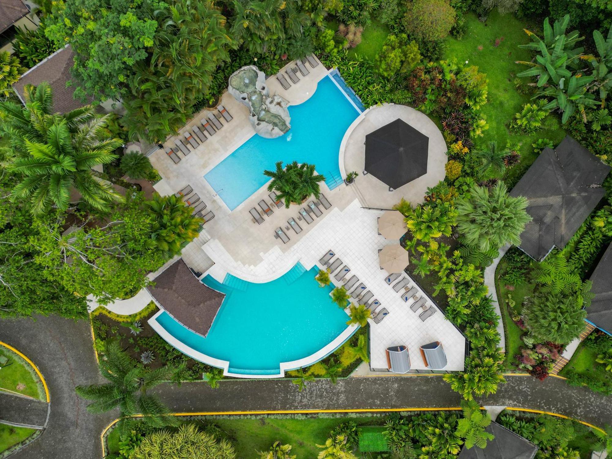 Hotel Lomas Del Volcan 4*