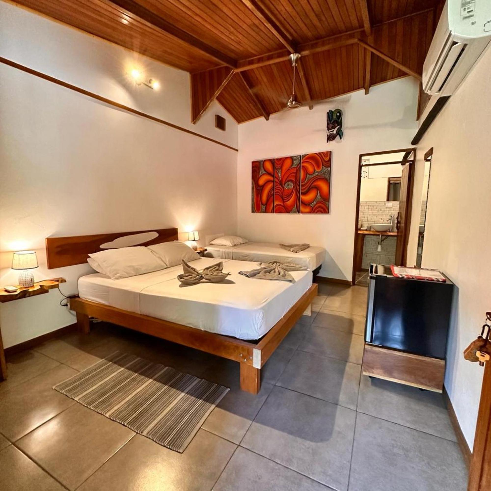 Front Bahia Hotel 2*