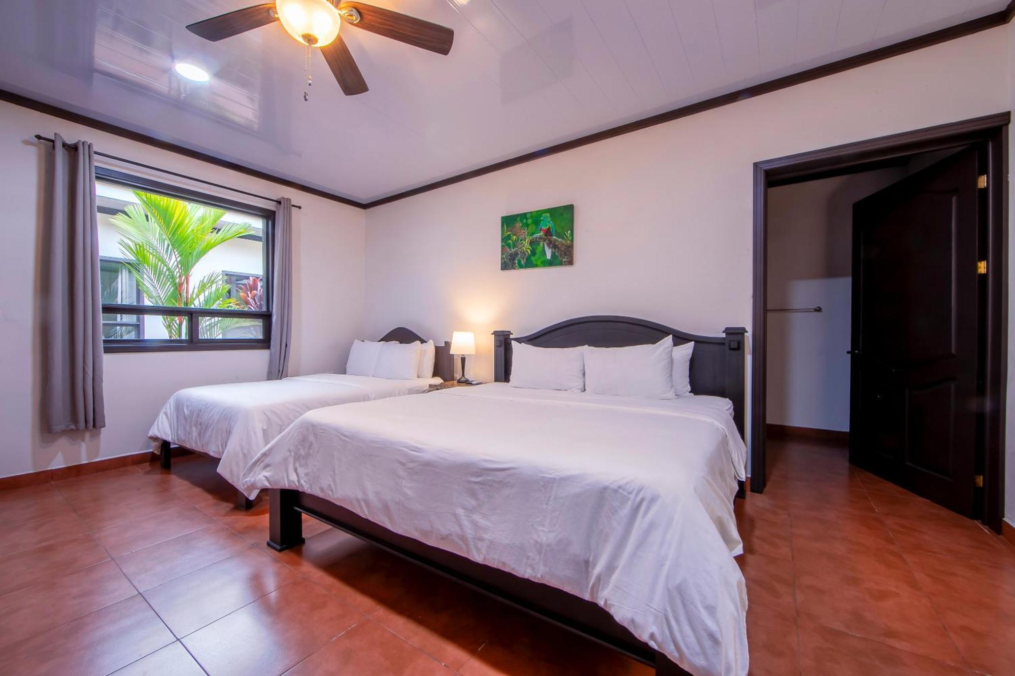 Hotel Serenity &