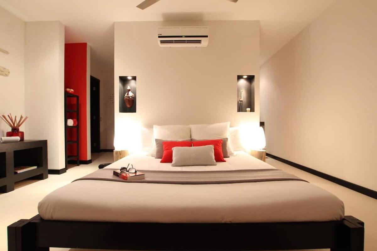 Villa Serene Hilltop Haven Infinity Views Tranquil Vibe *