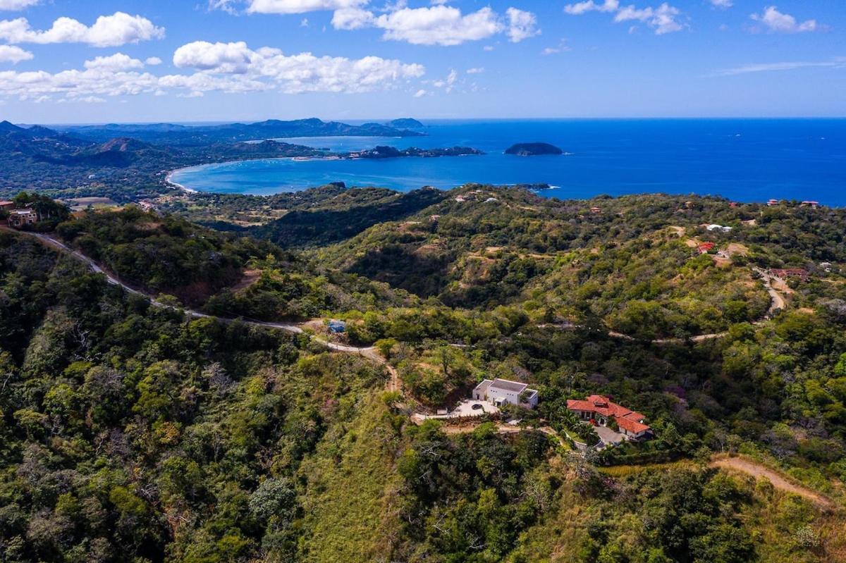 Villa Serene Hilltop Haven Infinity Views Tranquil Vibe *