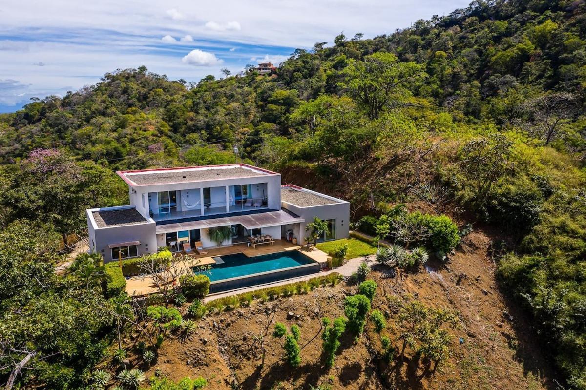 Serene Hilltop Haven Infinity Views Tranquil Vibe * Potrero (Guanacaste)