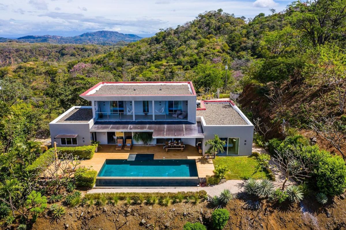 Serene Hilltop Haven Infinity Views Tranquil Vibe Villa *