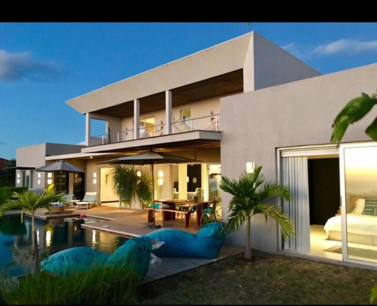 Serene Hilltop Haven Infinity Views Tranquil Vibe