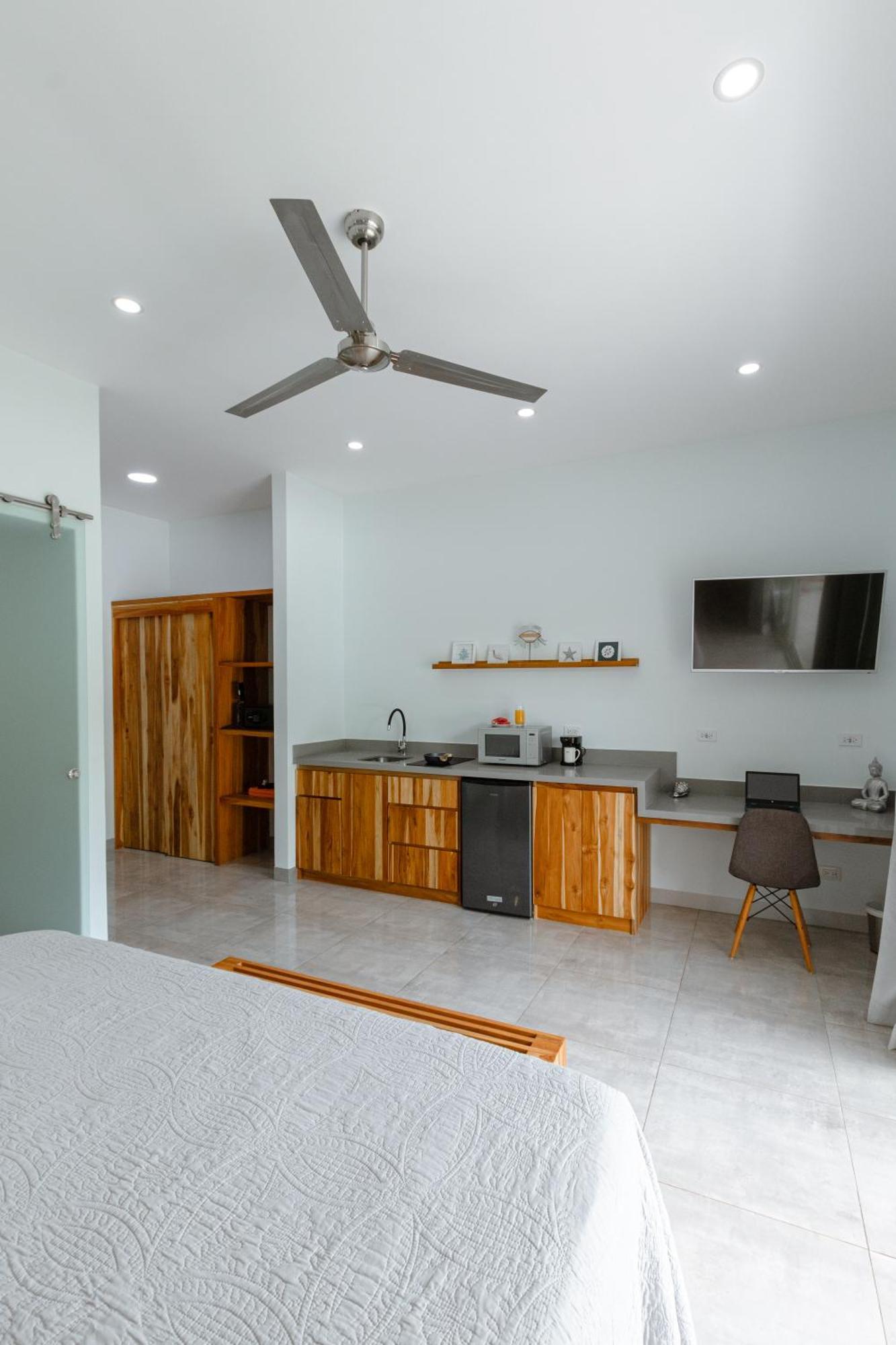 Bay Boutique Hotel, & (adults Only) 4*