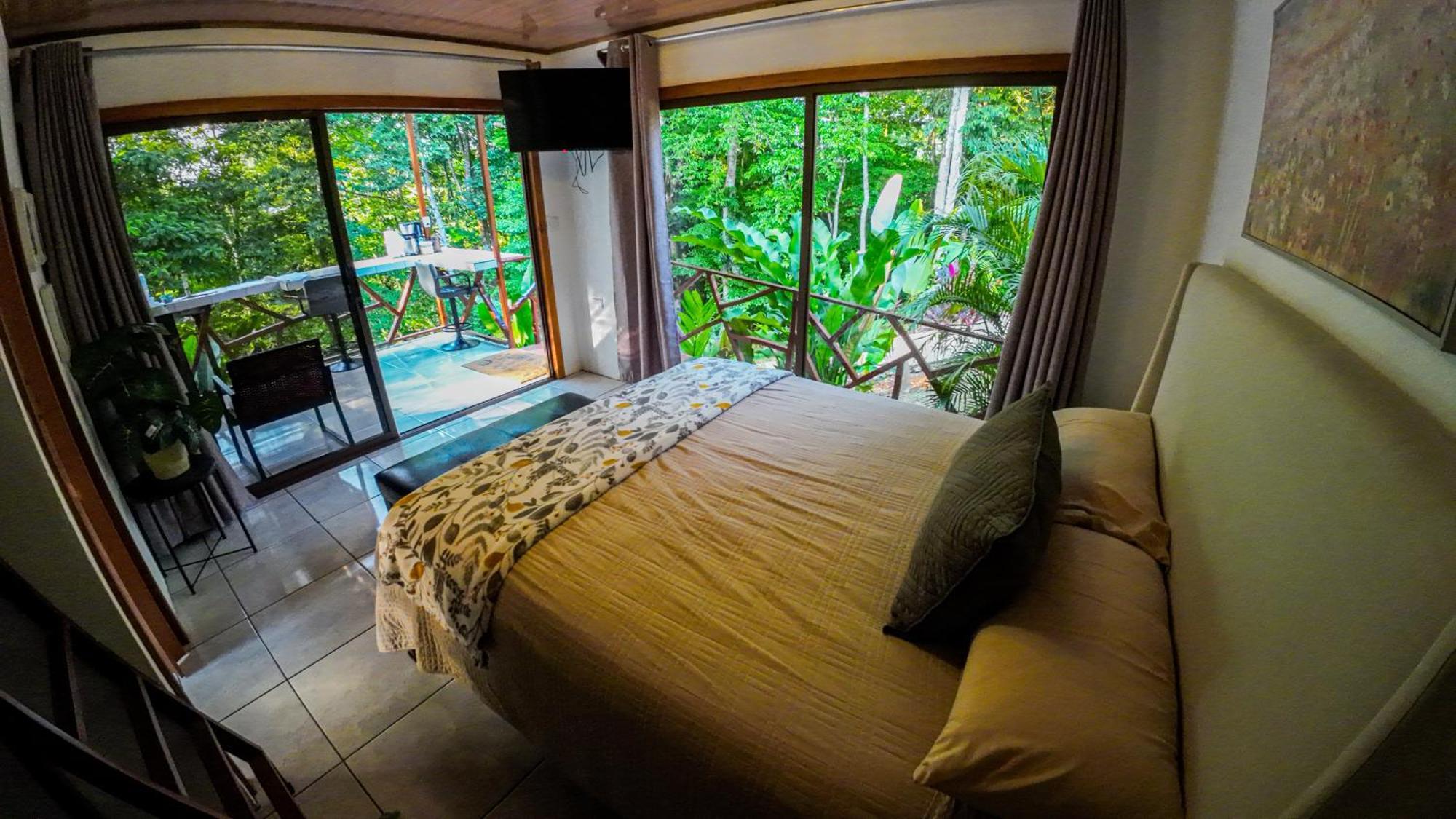 Hotel Iguanas Arenal Volcano La Fortuna