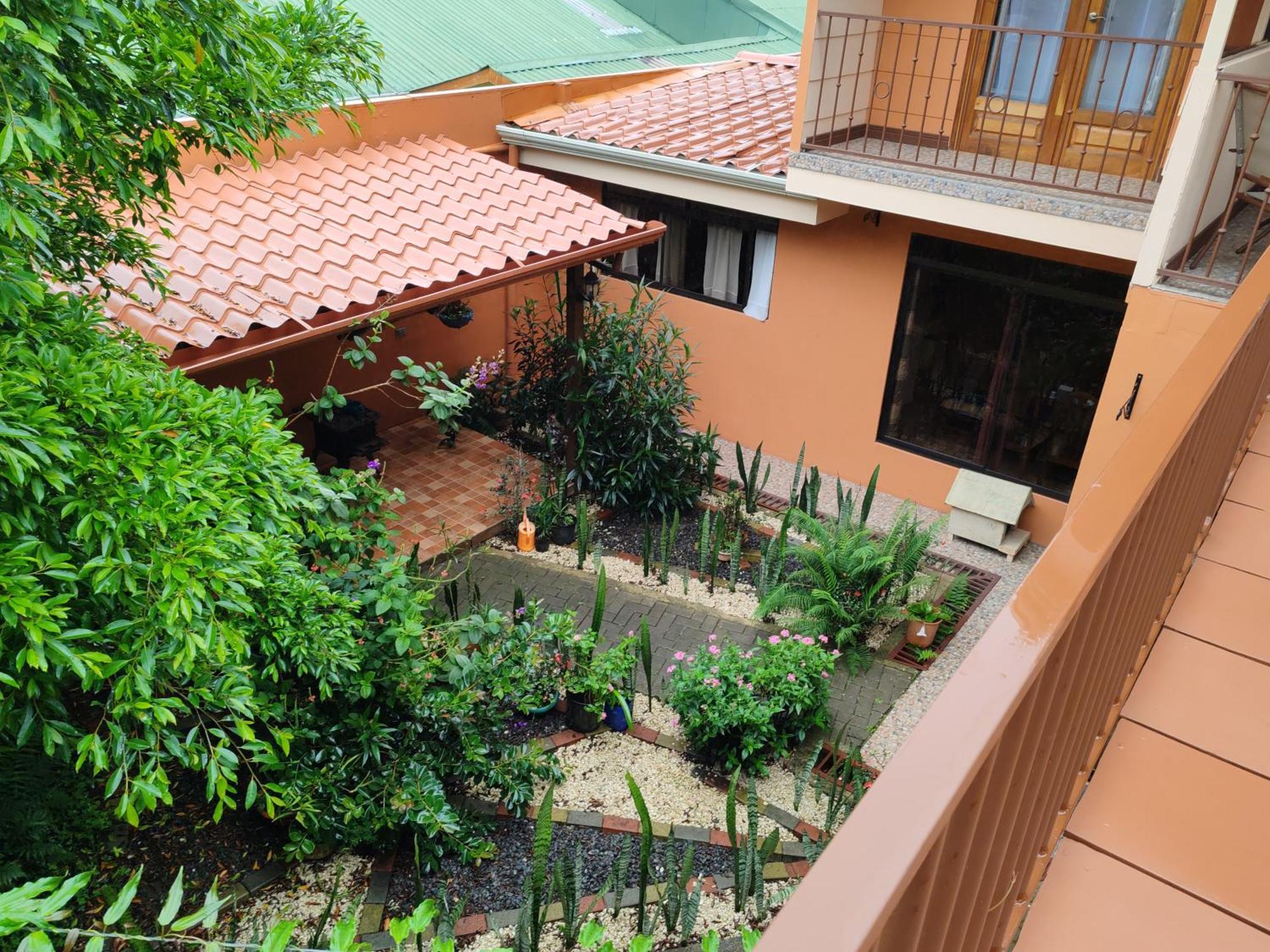 Bed & Breakfast Mi Casa Su Casa