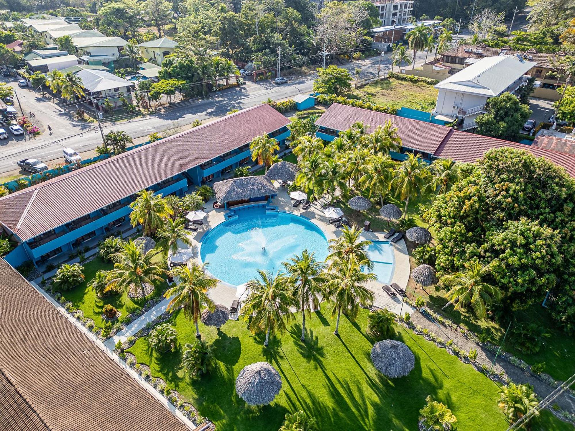 Break & Cr Surf Camp Jaco