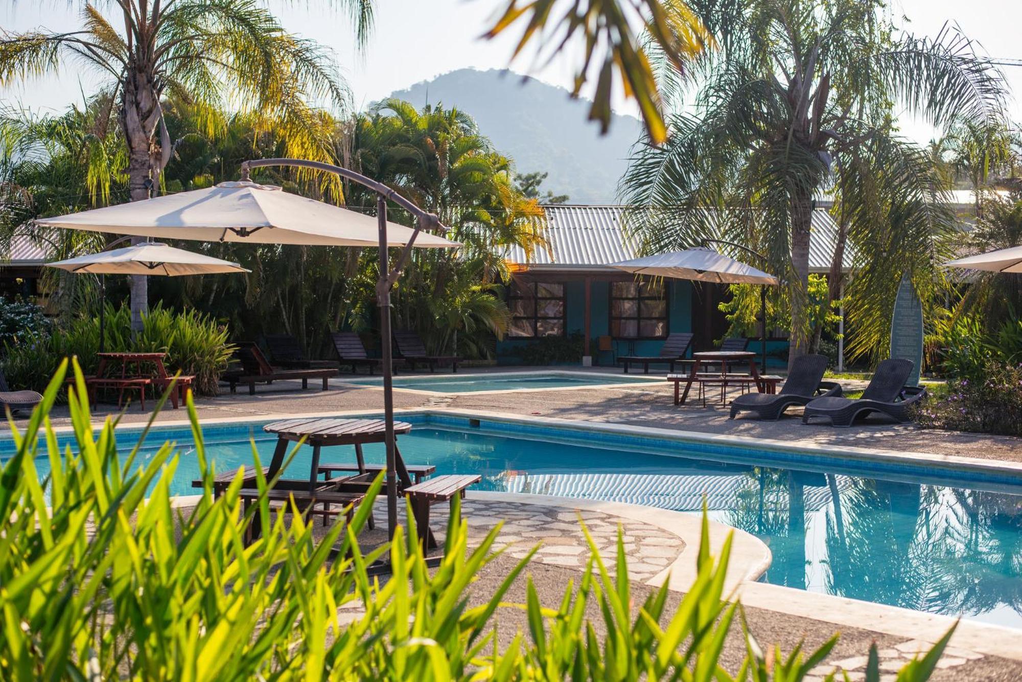 Break & Cr Surf Camp Hotel Jaco