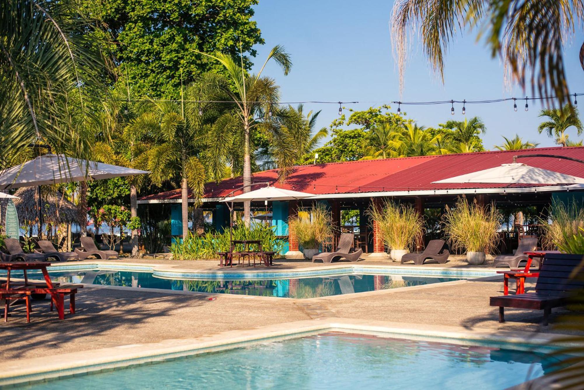 Break & Cr Surf Camp Hotel Jaco