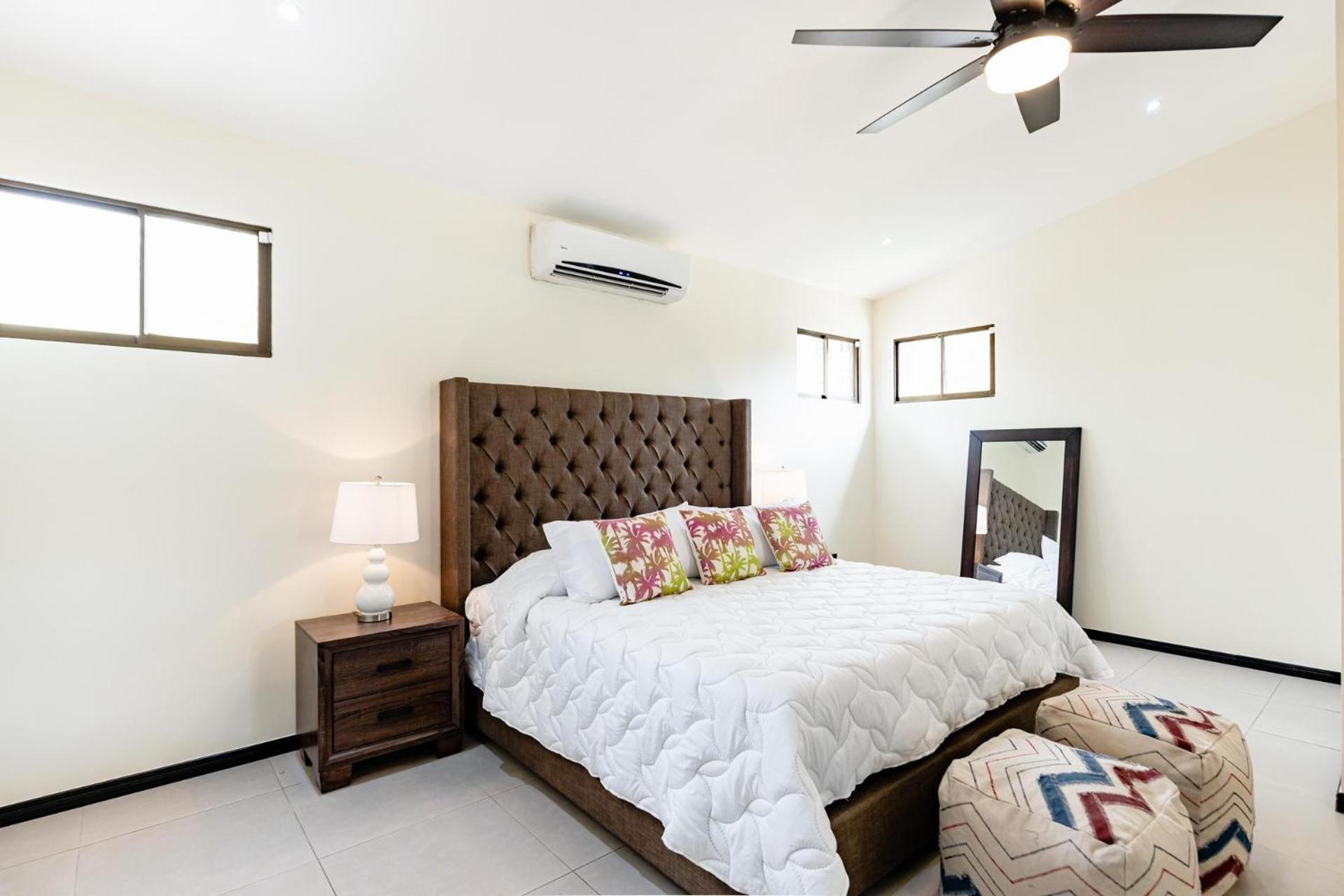 Flamingo Estates 18- 4 Bedroom House With Pool Holiday home