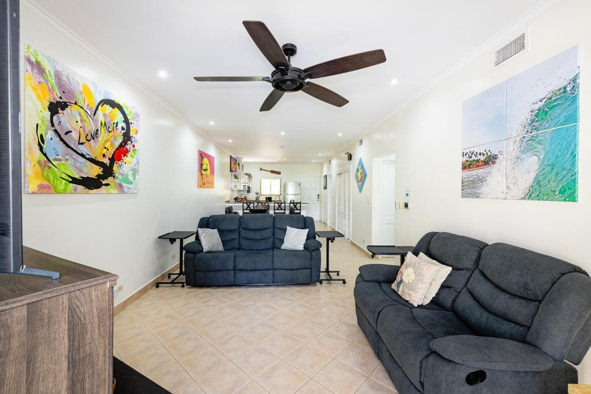 Sunrise 6- Ocean View 2 Bedroom Condo, Steps To The Apartment
