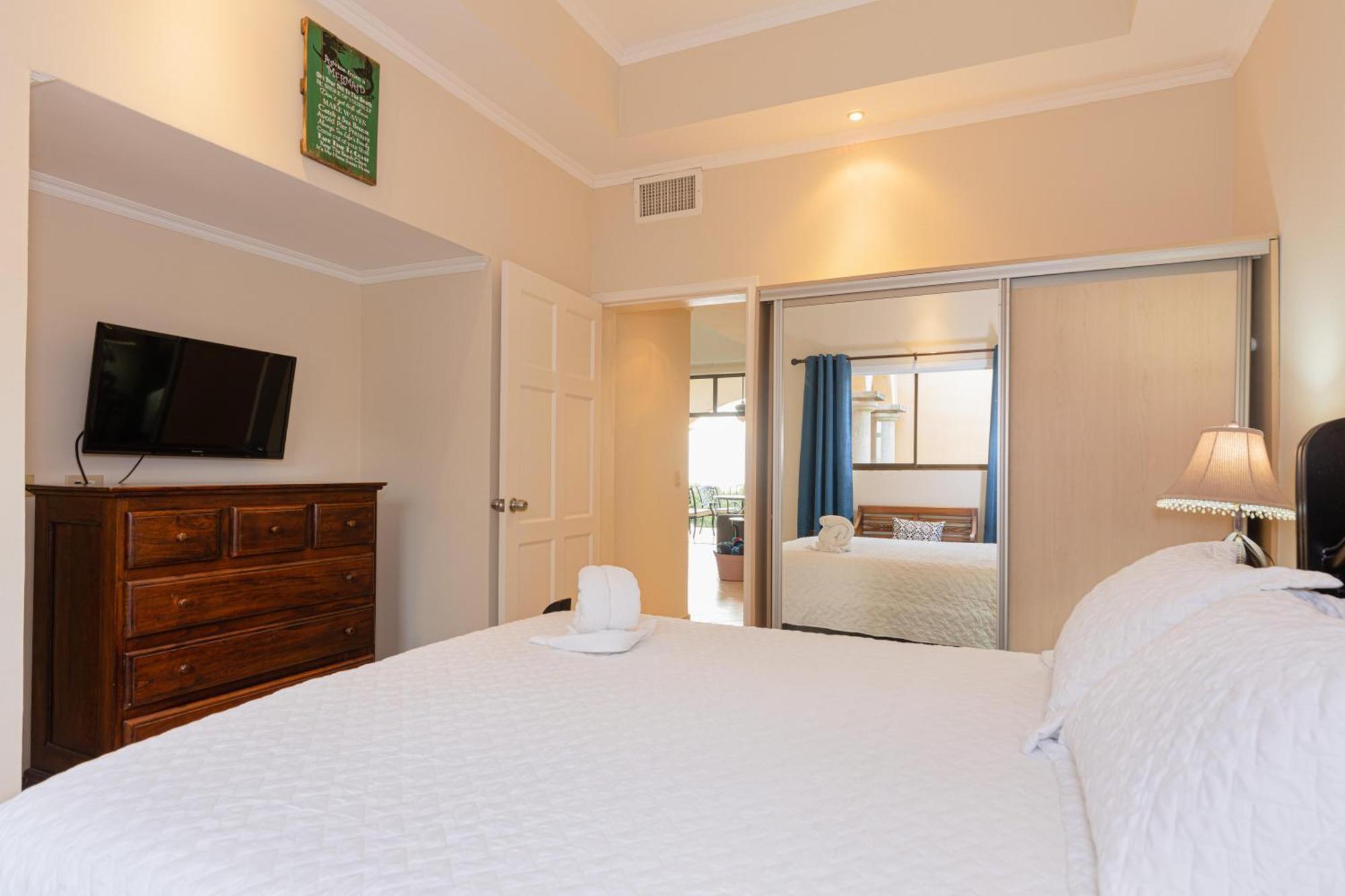 Sunrise 48- 3 Bedroom Ocean View Penthouse Apartment Tamarindo