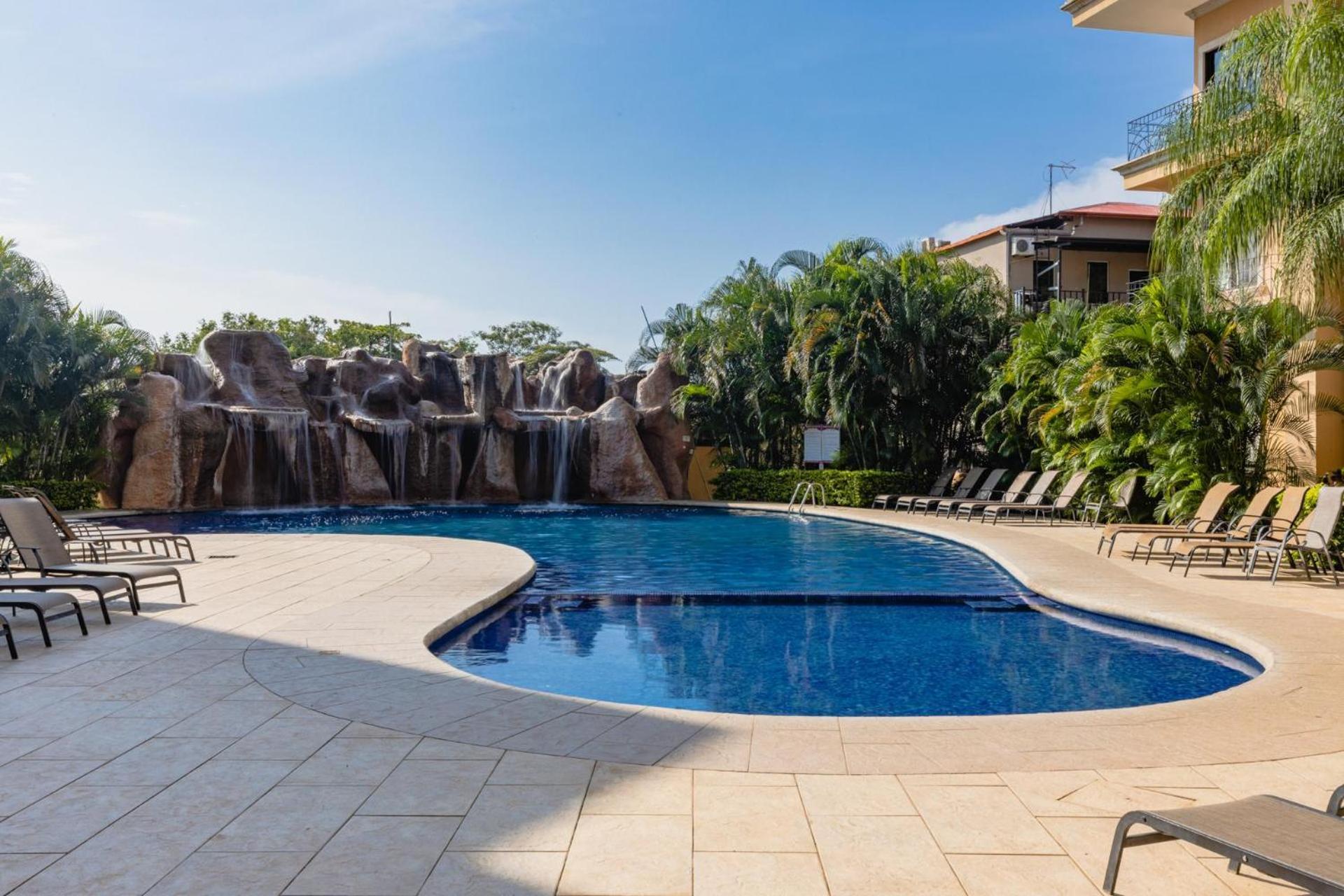 Sunrise 6- Ocean View 2 Bedroom Condo, Steps To The *